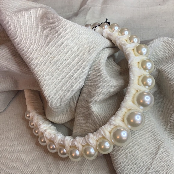 Pearl headband main image 4